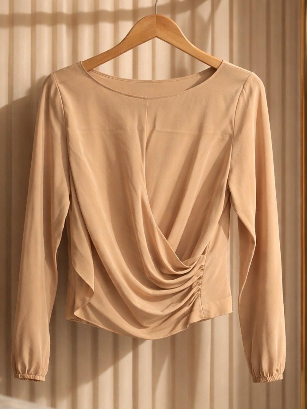 Lilysilk 100% mulbery silk blouse top Size 10 Beige Nipped Waist Crepe de Chine